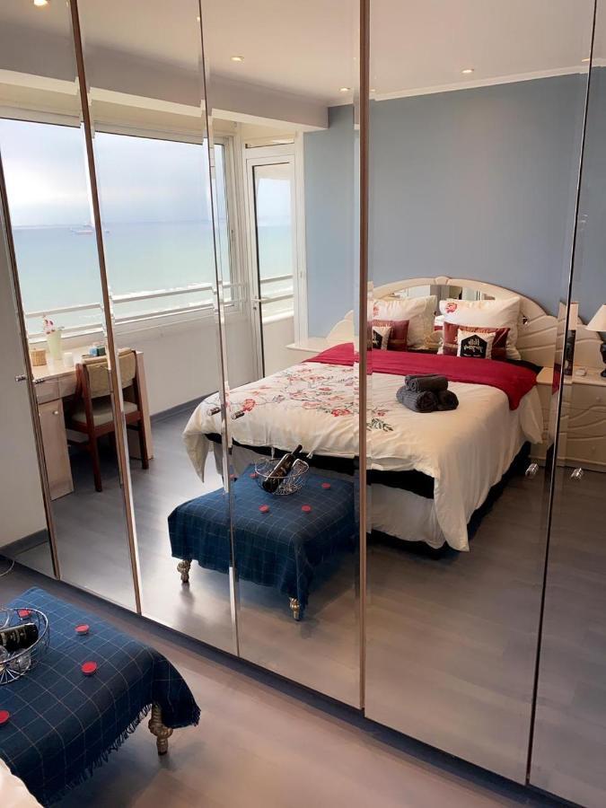 Larnaca Seaview Rooms מראה חיצוני תמונה