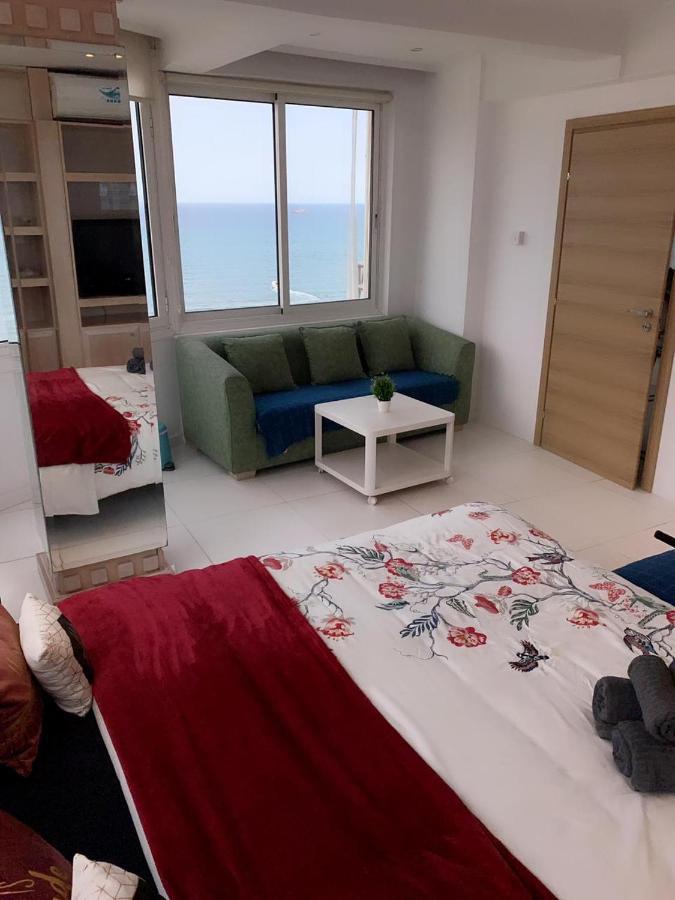 Larnaca Seaview Rooms מראה חיצוני תמונה