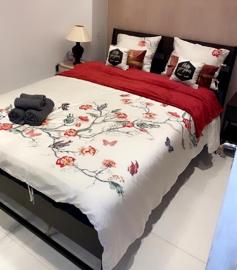 Larnaca Seaview Rooms מראה חיצוני תמונה